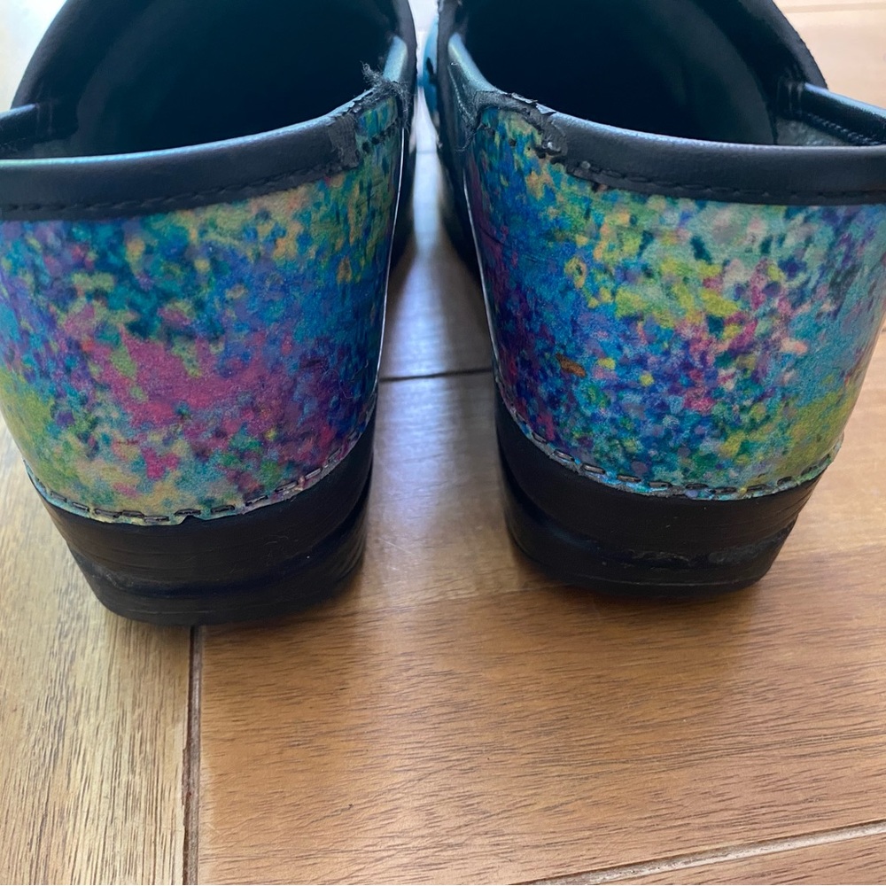 Dansko Watercolor Clogs Shoes Sz. 8.5 / 39 - Picture 3 of 12